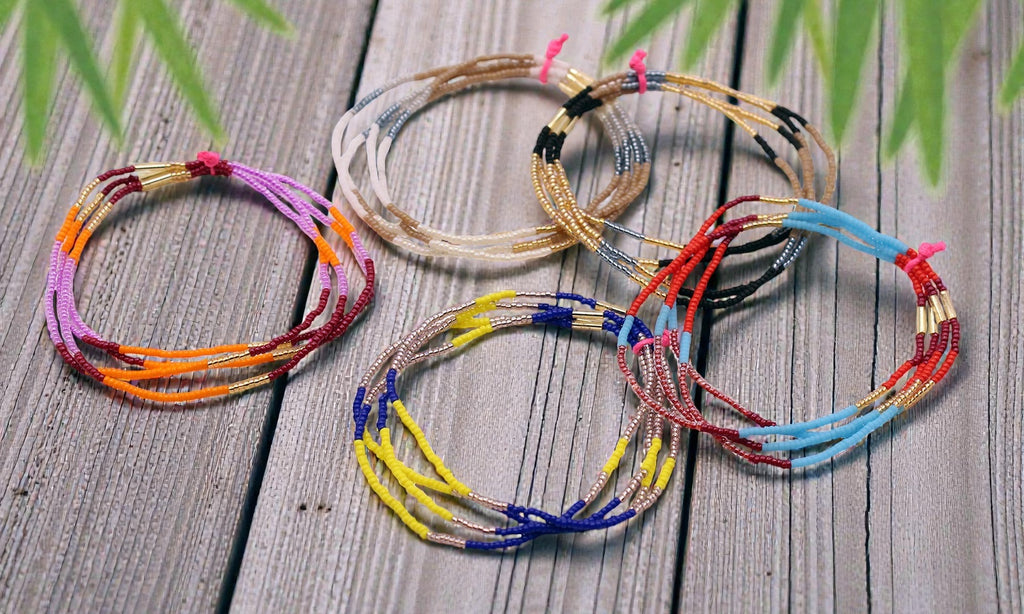 Rumi Bracelets set of 4 / Red